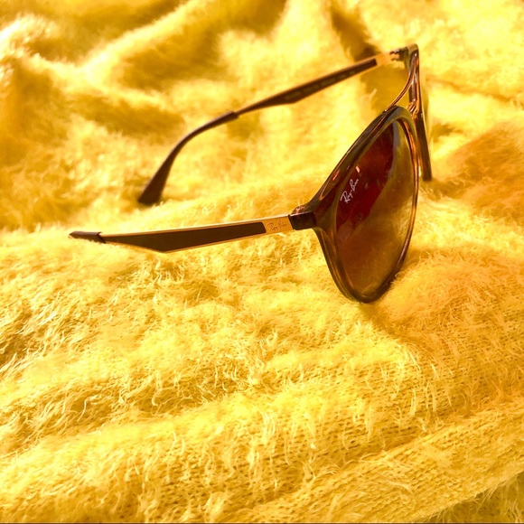 Ray-Ban Aviators - Picture 12 of 16